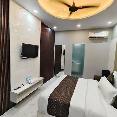 Hotel New Imperial Ghaziabad Extérieur photo