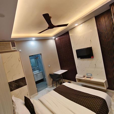 Hotel New Imperial Ghaziabad Extérieur photo