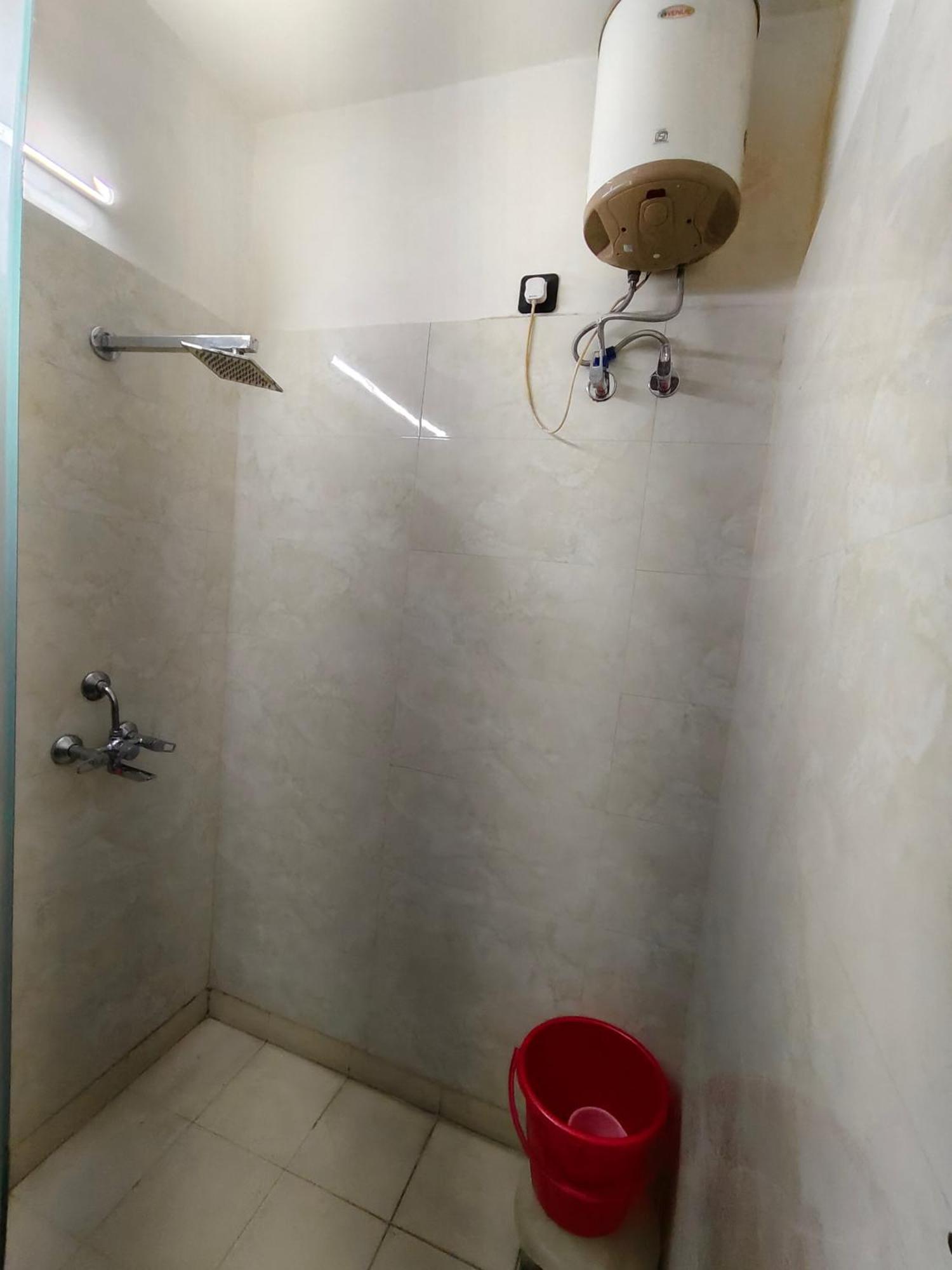 Hotel New Imperial Ghaziabad Extérieur photo