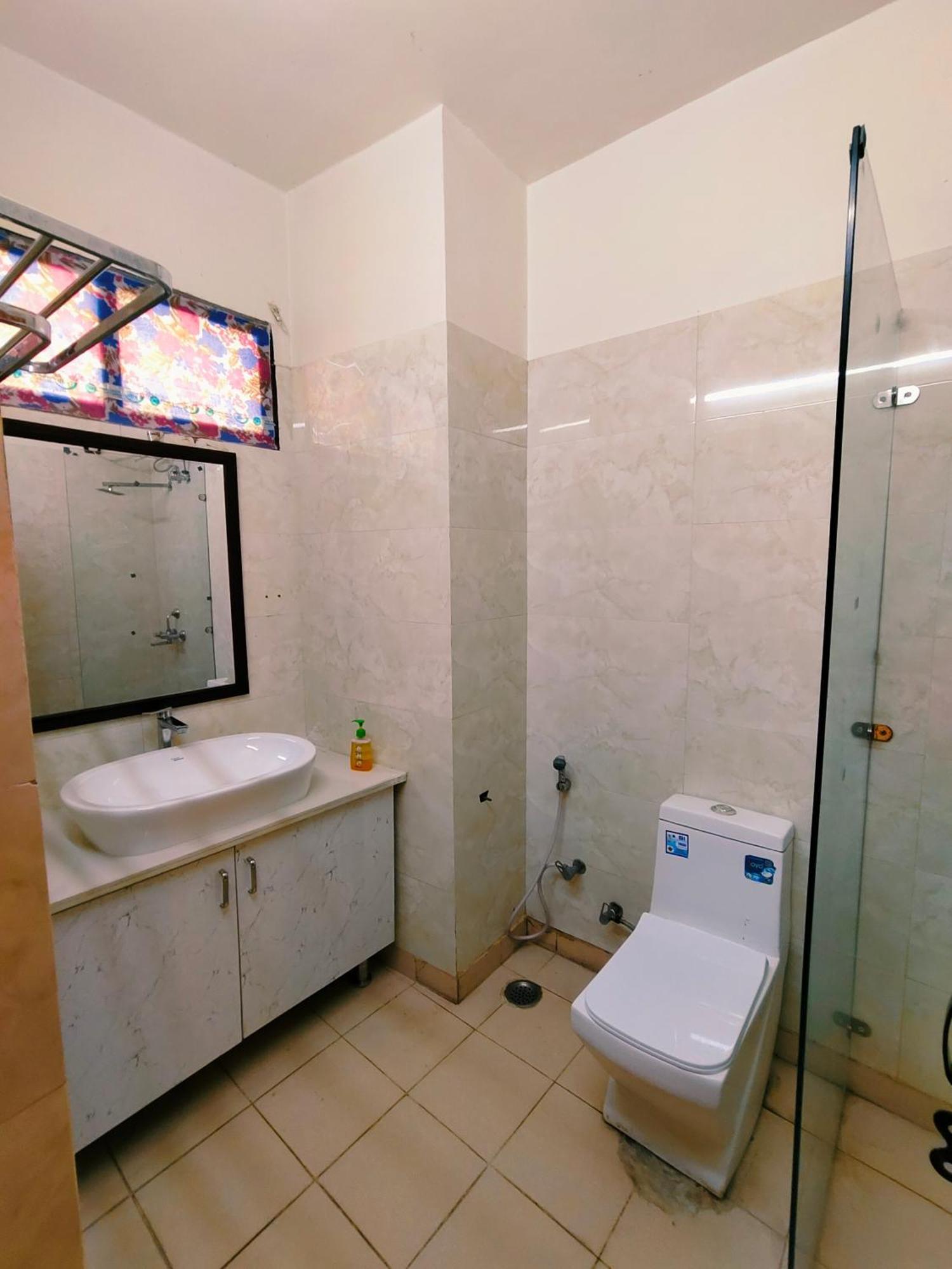 Hotel New Imperial Ghaziabad Extérieur photo